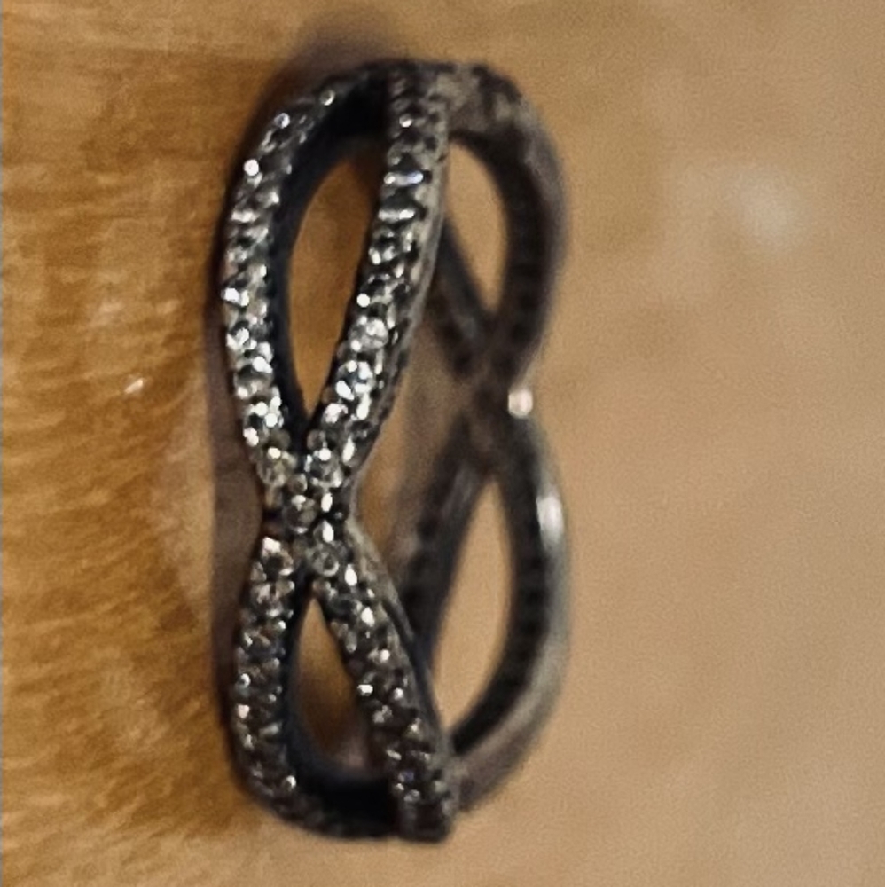 Ring - Picture 2 of 3